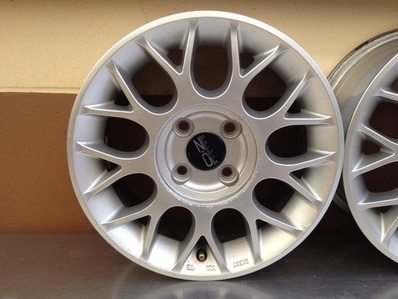 แม็กซ์ 14 นิ้ว 4รู100 ไม่มีดุ้ง ไม่มีคด สภาพตามรูปเลยครับ ตจว ส่งได้