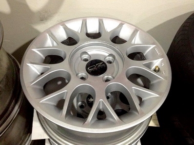 แม็กซ์ 14 นิ้ว 4รู100 ไม่มีดุ้ง ไม่มีคด สภาพตามรูปเลยครับ ตจว ส่งได้