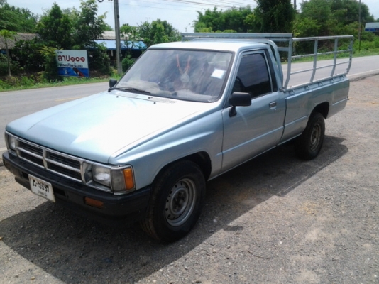 ฮีโร่บางๆเดิมๆมาแล้วคับ ฮีโร่บางๆเดิมๆมาแล้วคับ