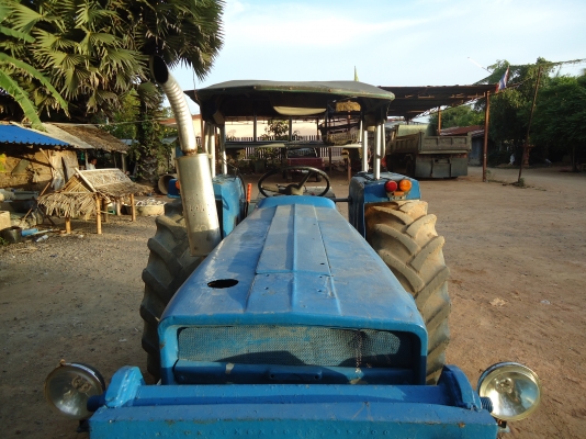 ขายรถไถ MF 185 ประหยัดสักคันครับ ขายรถไถ MF 185 ประหยัดสักคันครับ