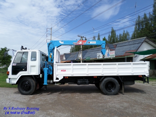 ขาย 6 ล้อ อีซูซุ ร็อคกี้ เครน 4 ตัน ทอร์นาโด้ 175 แรง ยาว 6 ม.ปี 1992 สภาพเดิม สนใจชมรถก่อนได้ครับ ติดต่อ 081-9425443