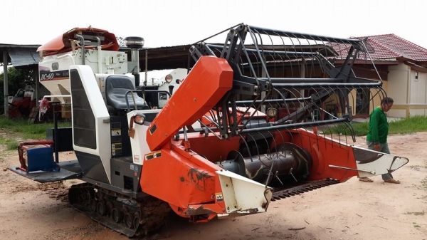 ขาย รถเกี่ยวข้าว DC 60 สวยๆๆๆๆ ถูกๆๆๆ พร้อมใช้งาน เอกสาร พร้อมโอน