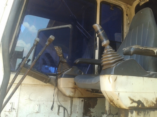 ขาย komatzu  pc 200 -5