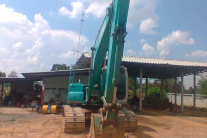 ขายรถแบคโฮ KOBELCO 200 รุ่น 6 ราคา 1,530,000 บาท