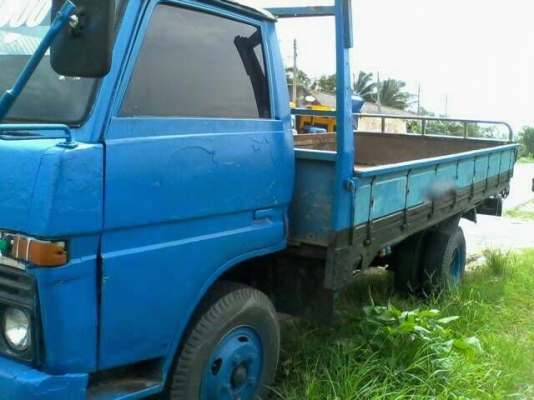 รถ โตโยต้า ไดน่า  6 ล้อ  ( ไม่ดั้ม )  88 แรงม้า.  สนใจติดต่อ  081 - 6079515