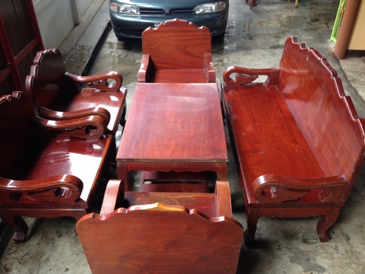 ขายชุดรับแขก 6 ชิ้นไม้สักเก่า อายุ30ปีขึ้น ขายชุดรับแขก 6 ชิ้นไม้สักเก่า อายุ30ปีขึ้น