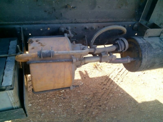 รถอีซูซุ 6 ล้อดั้ม 120 แรงม้า. ปี 43  ( ฝาดำ )  สนใจติดต่อ  081 - 6079515