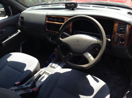 มิตซู สตราด้า เเค๊ป