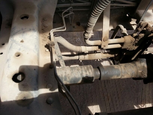 รถฮีโน่ 10 ล้อดั้ม 260 แรงม้า. ปี 49  ( ขายแม่ , ลูก )  ,  ( รถวิ่ง 2xx,xxx กม.  )  สนใจติดต่อ  081 - 6079515