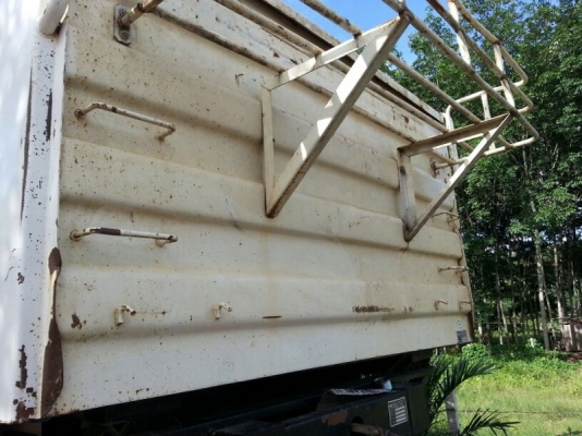 รถฮีโน่ 10 ล้อดั้ม 260 แรงม้า. ปี 49  ( ขายแม่ , ลูก )  ,  ( รถวิ่ง 2xx,xxx กม.  )  สนใจติดต่อ  081 - 6079515