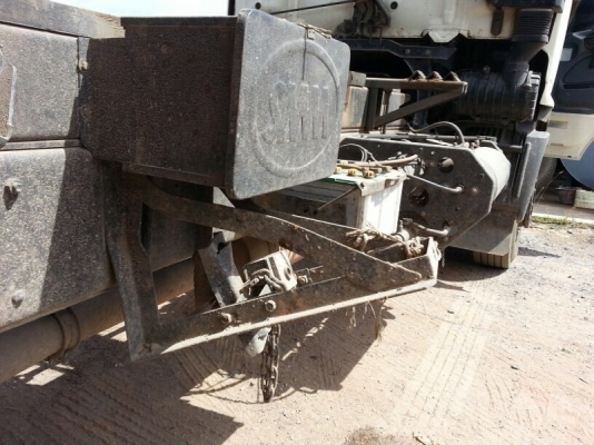 รถฮีโน่ 10 ล้อดั้ม 260 แรงม้า. ปี 49  ( ขายแม่ , ลูก )  ,  ( รถวิ่ง 2xx,xxx กม.  )  สนใจติดต่อ  081 - 6079515