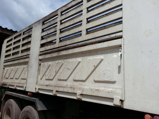 รถฮีโน่ 10 ล้อดั้ม 260 แรงม้า. ปี 49  ( ขายแม่ , ลูก )  ,  ( รถวิ่ง 2xx,xxx กม.  )  สนใจติดต่อ  081 - 6079515