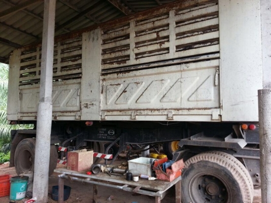 รถฮีโน่ 10 ล้อดั้ม 260 แรงม้า. ปี 49  ( ขายแม่ , ลูก )  ,  ( รถวิ่ง 2xx,xxx กม.  )  สนใจติดต่อ  081 - 6079515