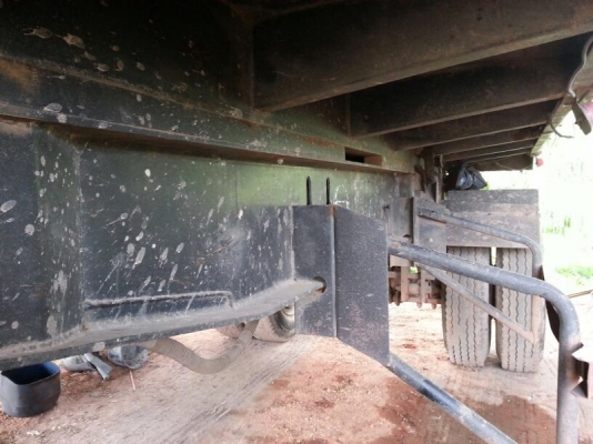 รถฮีโน่ 10 ล้อดั้ม 260 แรงม้า. ปี 49  ( ขายแม่ , ลูก )  ,  ( รถวิ่ง 2xx,xxx กม.  )  สนใจติดต่อ  081 - 6079515