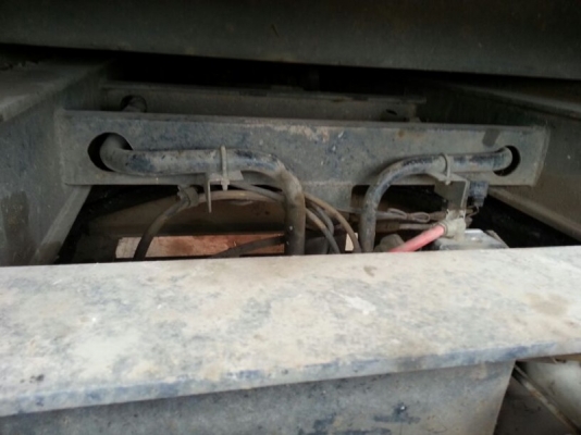 รถฮีโน่ 10 ล้อดั้ม 260 แรงม้า. ปี 49  ( ขายแม่ , ลูก )  ,  ( รถวิ่ง 2xx,xxx กม.  )  สนใจติดต่อ  081 - 6079515