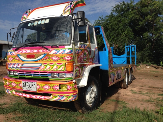 คัซซีhino kt725เทเลอร์รถเกี่ยวข้าวครับ