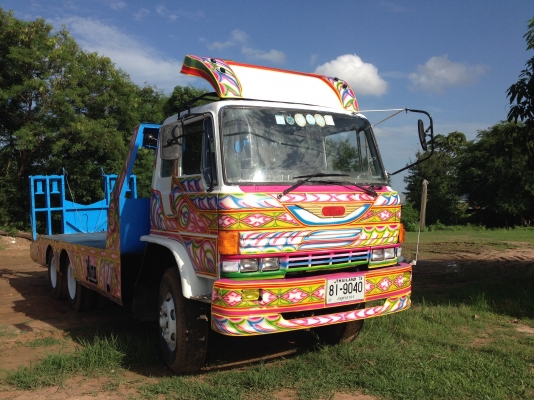 คัซซีhino kt725เทเลอร์รถเกี่ยวข้าวครับ