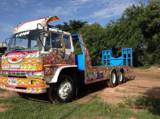 คัซซีhino kt725เทเลอร์รถเกี่ยวข้าวครับ