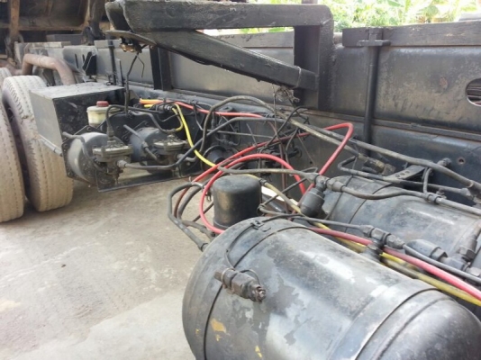 รถฮีโน่ 10 ล้อดั้ม FM3H เปลื่ยงเครื่อง 320 แรงม้า. ปี 38  สนใจติดต่อ  081 - 6079515