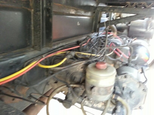 รถฮีโน่ 10 ล้อดั้ม FM3H เปลื่ยงเครื่อง 320 แรงม้า. ปี 38  สนใจติดต่อ  081 - 6079515