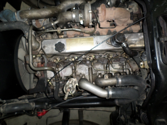 ขาย 6 ล้อ ฮีโน่ สิงห็ไฮเทค 210แรง ยาว7 ม.ปี2550 สภาพเดิม สนใจชมรถก่อนได้ครับ ติดต่อ 081-9425443