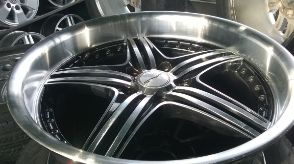 ขายล้อขอบ18 5รู114 ชุดละ12500 ขายล้อขอบ18 5รู114 ชุดละ12500