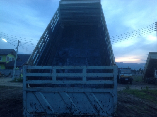 ขายรถบรรทุก 10 ล้อ 2 เพลา