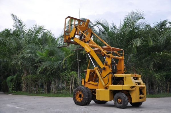 ขายรถตัก KOMATSU SD10 สวยเดิมจากญี่ปุ่น งากระดก ยังไม่เคยใช้ในไทย 139,000เท่านั้น