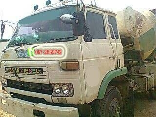 ขายรถโม่ NISSAN CW 30 / 230 แรงม้า