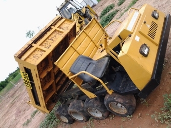 ขาย-รถบรรทุกล้อยาง Dumper เครื่องยนต์ดีเซล 2 สูบ MITSUBISHI: DD150 ขับเคลื่อน 8 ล้อ ยกดั๊มไฮโดรลิค