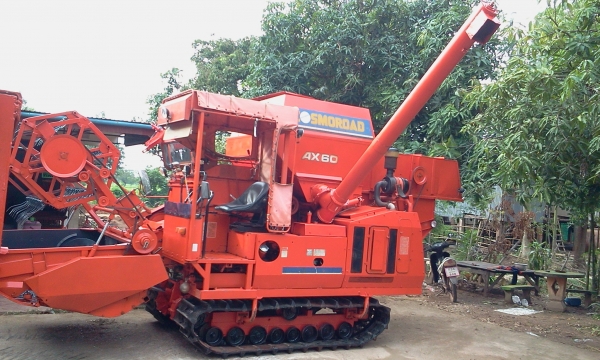 ขาย รถเกี่ยวนอก KUBOTA  AX 60  ด่วนๆ ถูกๆ