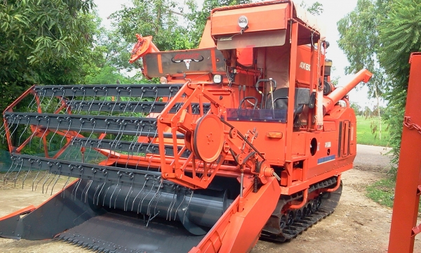 ขาย รถเกี่ยวนอก KUBOTA  AX 60  ด่วนๆ ถูกๆ