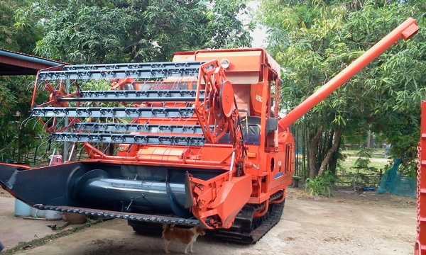 ขาย รถเกี่ยวนอก KUBOTA  AX 60  ด่วนๆ ถูกๆ