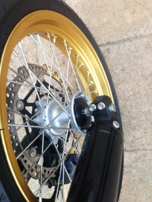 __CRF 250M ปี2013 วิ่ง 4,200 km.ใหม่ๆ $ 110,000__