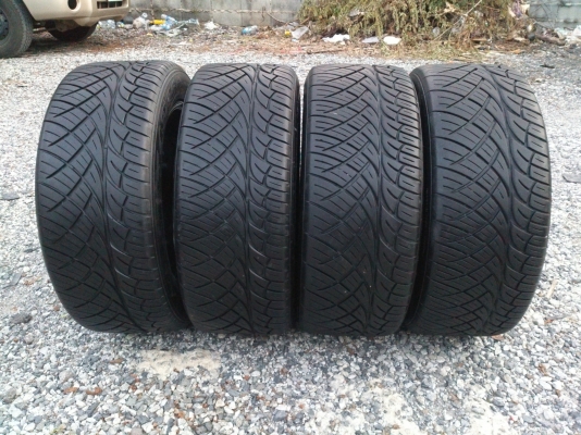 ขายแม็ก6รู139.7 ขอบ20 พร้อมยางNITTO MADE IN JAPAN 265/50R20 ยางสัปดาห์ที่05 ปี13 ดอกยางนิ่มลึกเท่ากันไม่แตกลายไม่กินข้างสวยมาก สภาพ95\% (ใช้งานน้อยมาก) จำนวน 1 ชุด พร้อมน๊อต 24 ตัว
