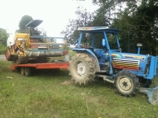 ขายเทเลอร์รถเกี่ยวข้าว รุ่นใหญ่ รับได้ 10 ตันกว่า