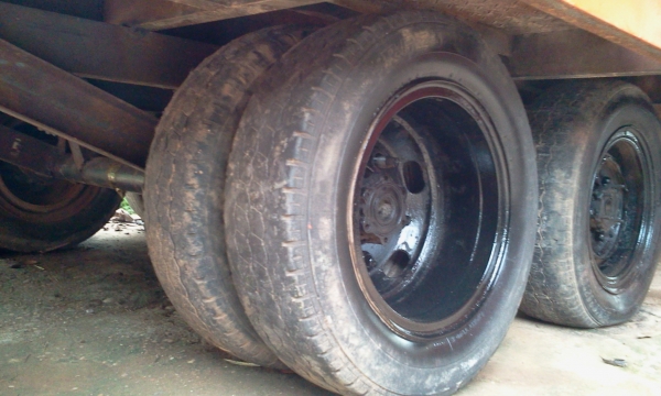 ขายเทเลอร์รถเกี่ยวข้าว รุ่นใหญ่ รับได้ 10 ตันกว่า