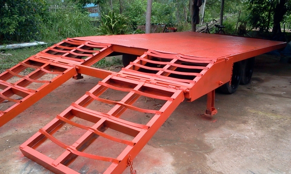 ขายเทเลอร์รถเกี่ยวข้าว รุ่นใหญ่ รับได้ 10 ตันกว่า