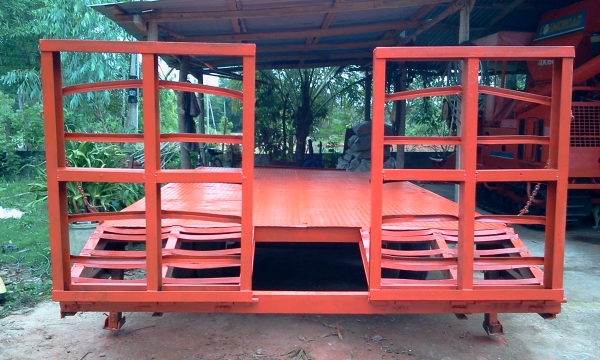 ขายเทเลอร์รถเกี่ยวข้าว รุ่นใหญ่ รับได้ 10 ตันกว่า