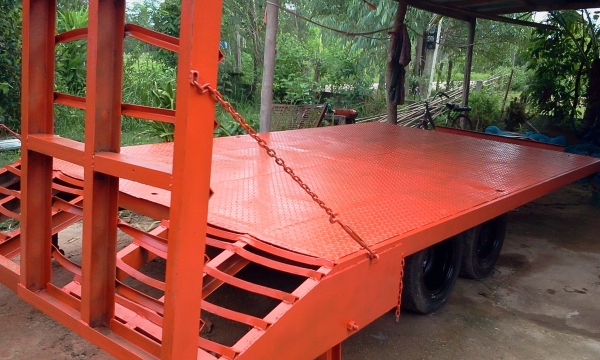 ขายเทเลอร์รถเกี่ยวข้าว รุ่นใหญ่ รับได้ 10 ตันกว่า