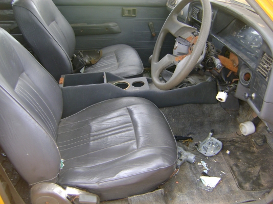 โตโยต้า  ฮีโร่  ราคา 27,000  บาท