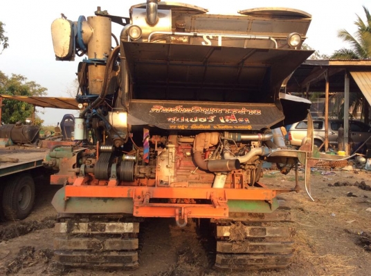 ขายรถเกี่ยวศิษย์เจริญการช่าง