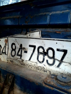 ขายรถ6ล้อ เคน2 ตั้น ตามสภาพ ใช้งานได้ ทะเบียนขาด ตั้งแต่ พ.ศ2552 คัสซี่ไม่ผุ