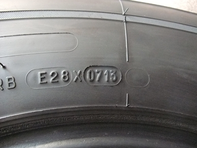 ยาง XCD 215R14 ปี13