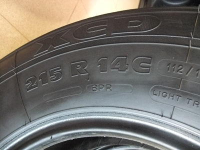 ยาง XCD 215R14 ปี13