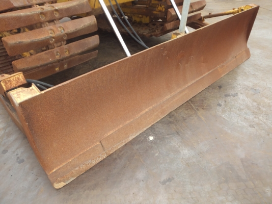 ขายด่วน รถแทรคเตอร์ตีนตะขาบ MITSU BISHI  BD2็H ใบแทรค 70 เกียร์ตัดใช้งานน้อยมาก 1100 ชม. นำเข้าจากญี่ปุ่นโดยตรงยังไม่เคยใช้งานในไทย ใช้งานมา 14xx  ชม. สภาพสวย  ถึงไทยเร็ว ๆๆนี้