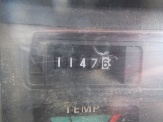 ขายด่วน รถแทรคเตอร์ตีนตะขาบ MITSU BISHI  BD2็H ใบแทรค 70 เกียร์ตัดใช้งานน้อยมาก 1100 ชม. นำเข้าจากญี่ปุ่นโดยตรงยังไม่เคยใช้งานในไทย ใช้งานมา 14xx  ชม. สภาพสวย  ถึงไทยเร็ว ๆๆนี้