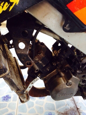 Honda beat (เครื่องไม่ติด) มีเล่ว ทะเบียนพร้อมโอน Honda beat (เครื่องไม่ติด) มีเล่ว ทะเบียนพร้อมโอน