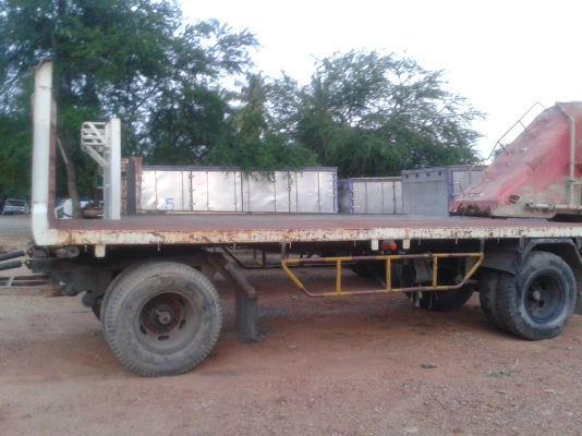 หางพ่วงพื้นเรียบ