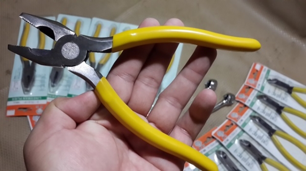 คีมรวม จับตัด หนีบ ตราหอยเชลล์